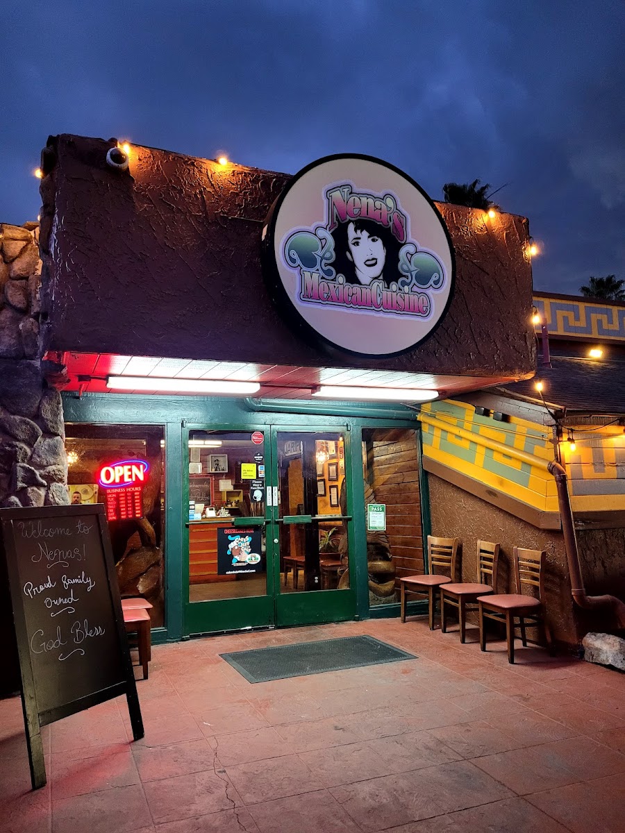 Nenas Mexican Cuisine